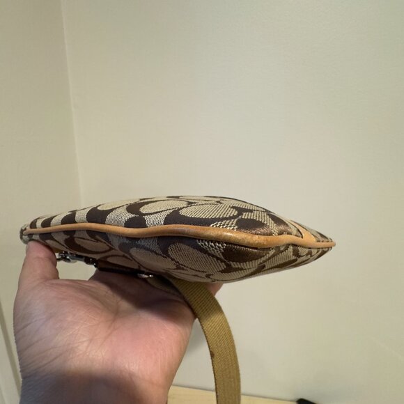 Coach Signature Canvas Swingpack Crossbody | Tan Monogram CML 👜✨ - Picture 11 of 16